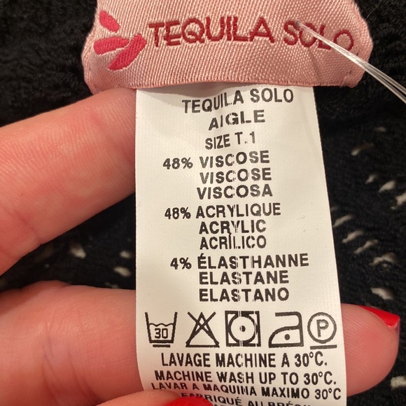 NWT.  Tequila Solo Aigle Soft Black Open Knit Sweater with Flower Pin 4 closure - Picture 13 of 14